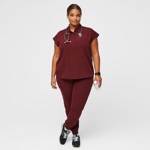 FIGS burgundy colored scrub set!